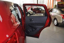 2012款日产逍客2.0XL