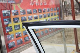 2011款现代伊兰特1.6L手动舒适天窗型到店实拍