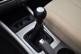 2011款现代伊兰特1.6L手动舒适天窗型到店实拍