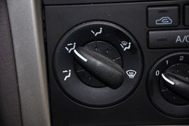 2011款现代伊兰特1.6L手动舒适天窗型到店实拍