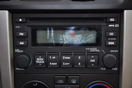 2011款现代伊兰特1.6L手动舒适天窗型到店实拍