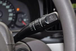 2011款现代伊兰特1.6L手动舒适天窗型到店实拍