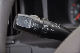 2011款现代伊兰特1.6L手动舒适天窗型到店实拍