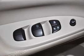 2011款日产骐达1.6XE
