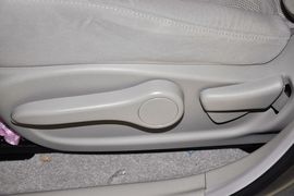 2011款日产骐达1.6XE