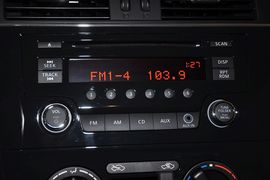2011款日产骐达1.6XE