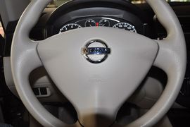 2011款日产骐达1.6XE
