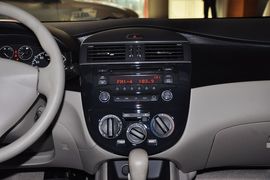 2011款日产骐达1.6XE
