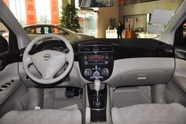 2011款日产骐达1.6XE