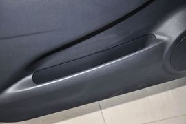 2013款长安铃木奥拓1.0L手动豪华型