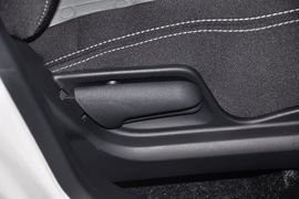 2013款长安铃木奥拓1.0L手动豪华型