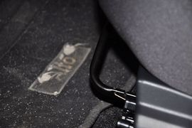 2013款长安铃木奥拓1.0L手动豪华型