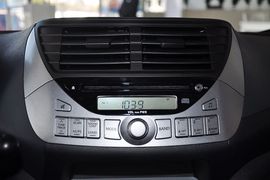 2013款长安铃木奥拓1.0L手动豪华型