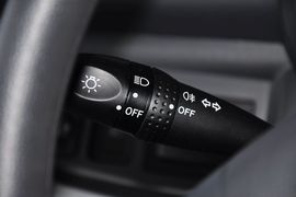 2013款长安铃木奥拓1.0L手动豪华型