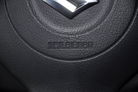 2013款长安铃木奥拓1.0L手动豪华型