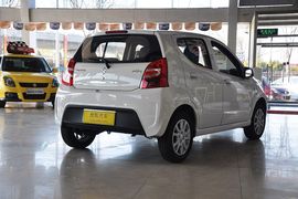 2013款长安铃木奥拓1.0L手动豪华型