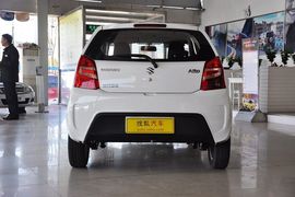 2013款长安铃木奥拓1.0L手动豪华型