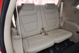 2013款起亚索兰托2.4L七座舒适版