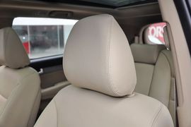2013款起亚索兰托2.4L七座舒适版
