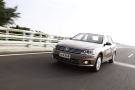 一汽大众2013款全新宝来厦门试驾