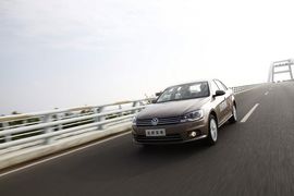 一汽大众2013款全新宝来厦门试驾