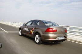 一汽大众2013款全新宝来厦门试驾