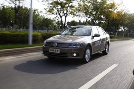 一汽大众2013款全新宝来厦门试驾