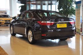 2013款雷克萨斯ES300h精英版到店实拍