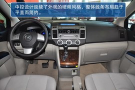 2013款马自达8试驾图解