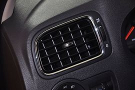 2012款大众CrossPolo