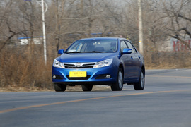 2013款比亚迪速锐