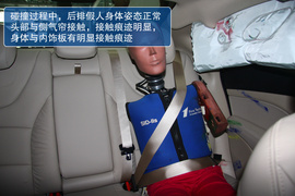 2012款菲亚特菲翔1.4T自动尊享版侧面碰撞图解