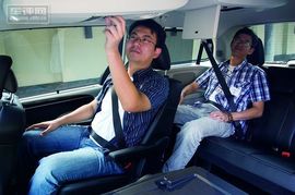 2012款克莱斯勒进口大捷龙试驾