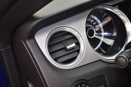 2013款福特野马Shelby