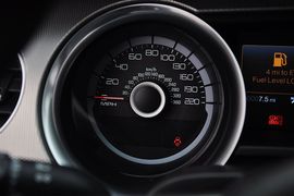 2013款福特野马Shelby