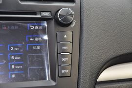 2013款斯巴鲁森林人2.0XT尊贵导航版