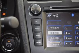 2013款斯巴鲁森林人2.0XT尊贵导航版