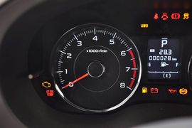 2013款斯巴鲁森林人2.0XT尊贵导航版