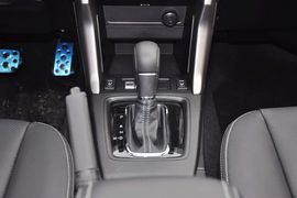 2013款斯巴鲁森林人2.0XT尊贵导航版
