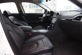 2012款北汽绅宝D系列试验样车揭秘实拍