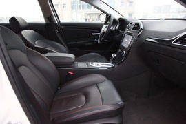 2012款北汽绅宝D系列试验样车揭秘实拍