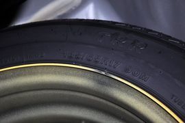 2013款斯巴鲁力狮2.5i-X精英版