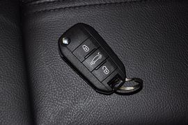 2013款东风标致3008