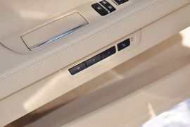 2013款宝马730Li豪华型