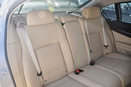 2013款宝马730Li豪华型