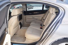 2013款宝马730Li豪华型