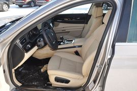 2013款宝马730Li豪华型