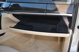 2013款宝马730Li豪华型