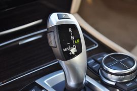 2013款宝马730Li豪华型