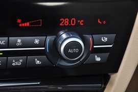 2013款宝马730Li豪华型